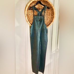 Women’s like new lightweight linen gray blue jumper